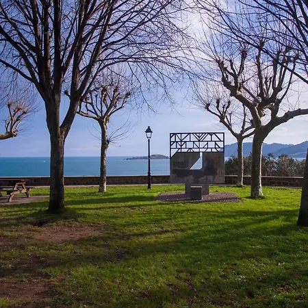 Apto Izaro -parking Gratis, Reformado- Gaztelugatxe Y Gastronomia -familias Y Pareja Bermeo