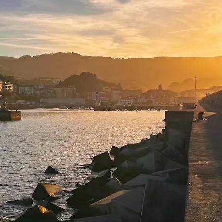 Apto Izaro -parking Gratis, Reformado- Gaztelugatxe Y Gastronomia -familias Y Pareja * Bermeo